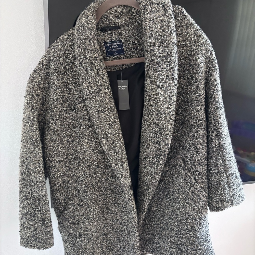 Abercrombie & Fitch Black and White Trench Coat